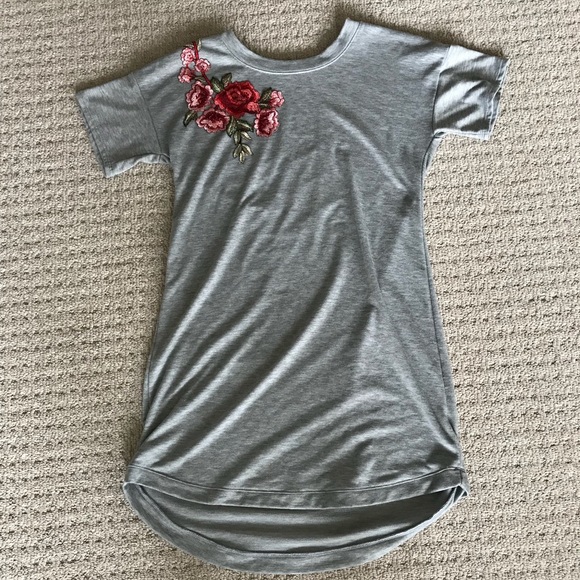 Potter's Pot Dresses & Skirts - Potter’s Pot Rose embroidered dress